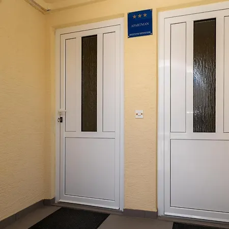 With Parking Space - 20147 ヴィル