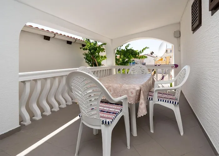 Lejlighed With Parking Space - 20147 Vir