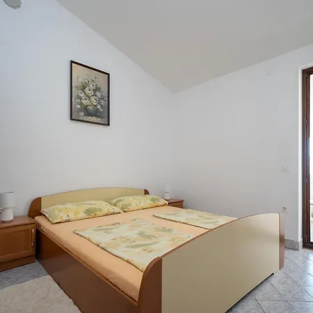 With A Parking Space - 20147 Apartment Vir